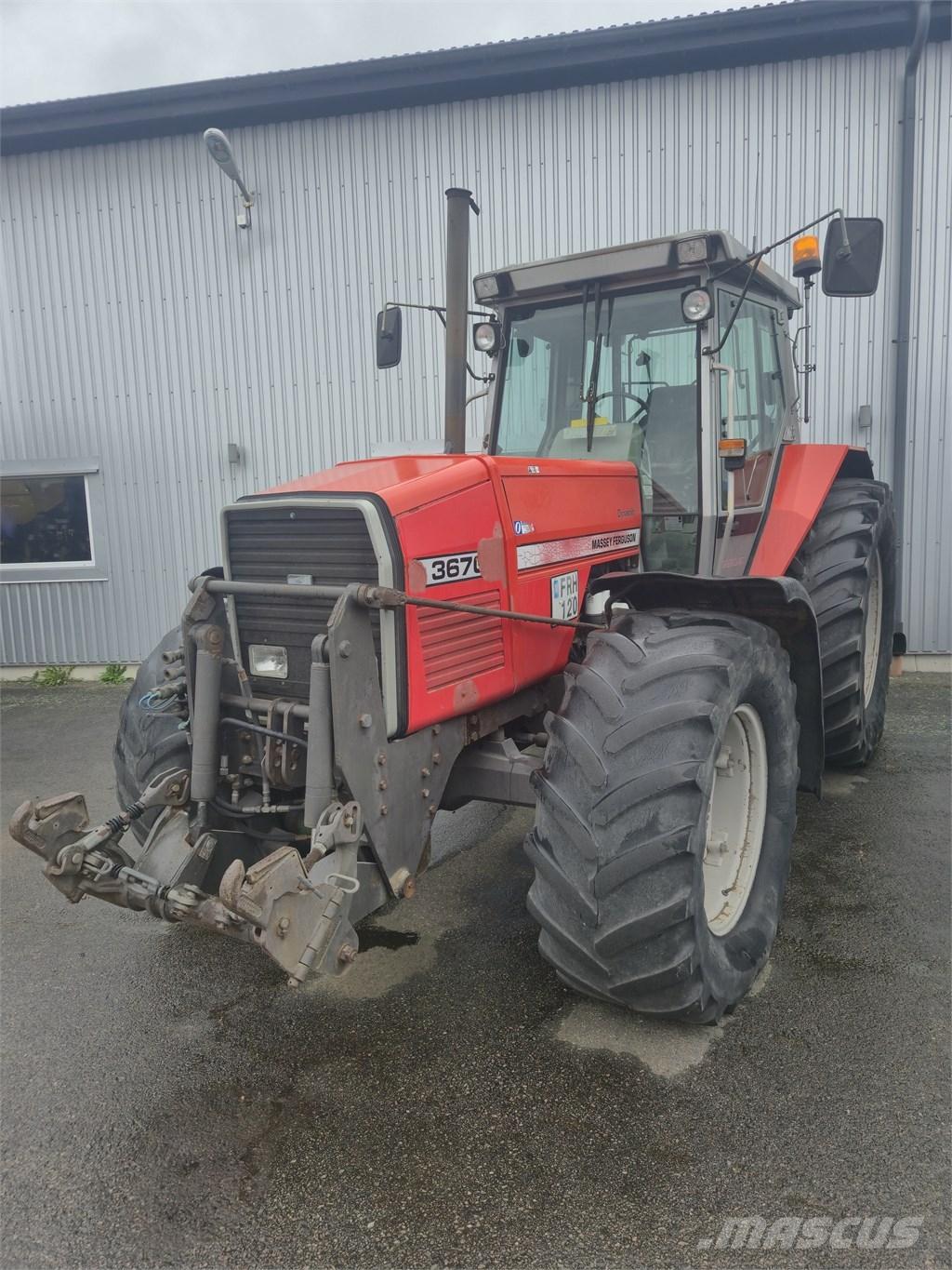 Massey Ferguson 3670 Tractors