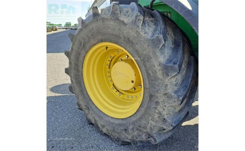 John Deere 7310 Tractors