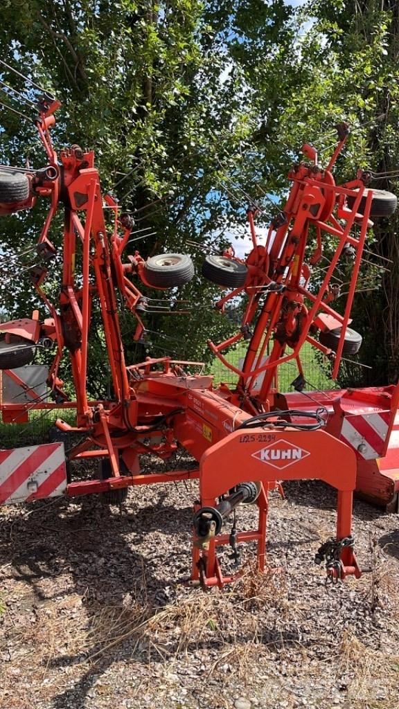 Kuhn GF 8501 T Rakes and tedders
