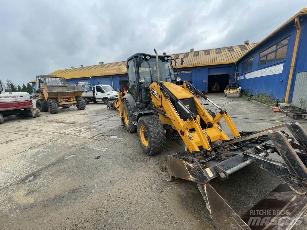 JCB 3CX Backhoe