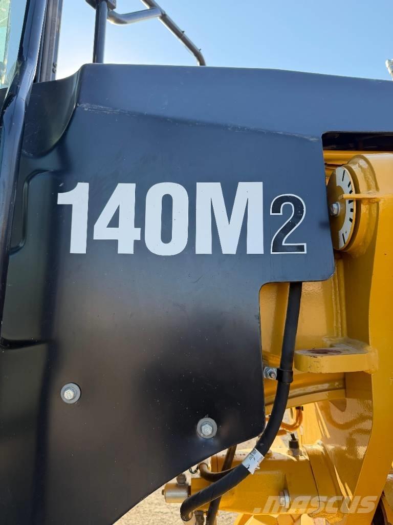 CAT 140 M 2 Graders