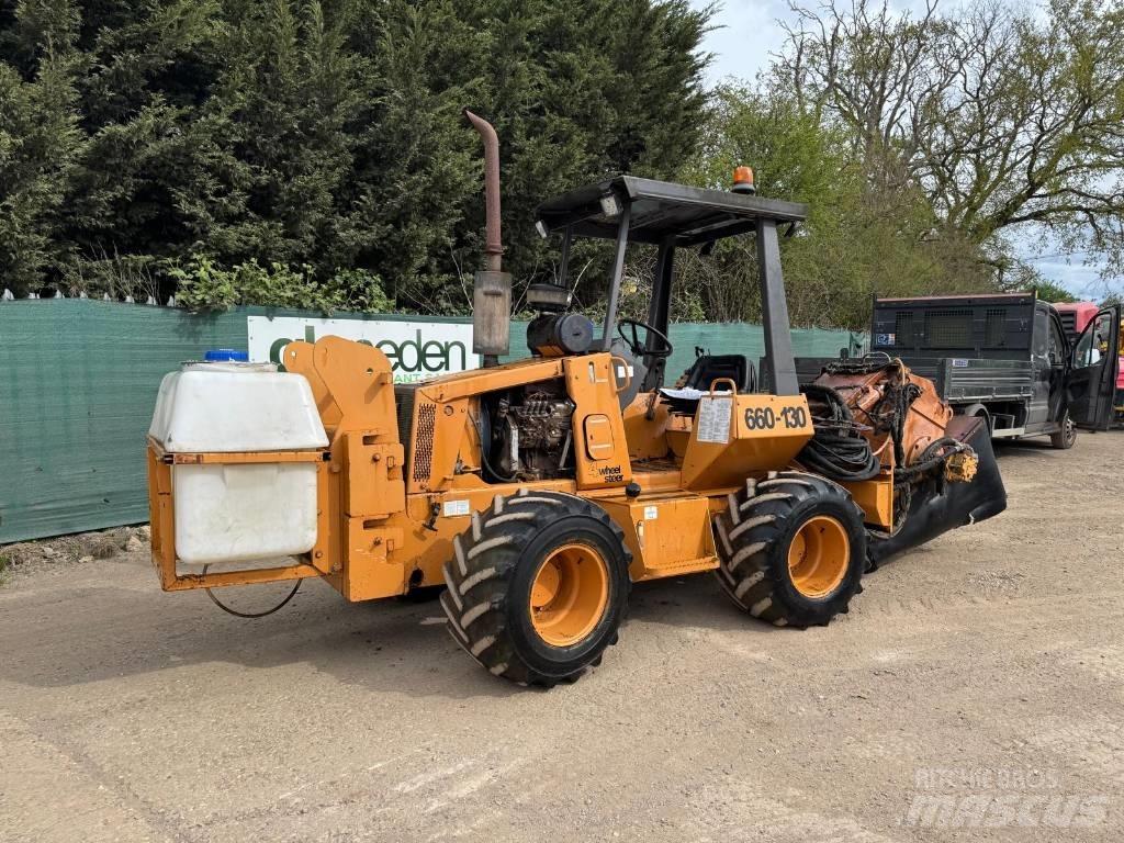 CASE 660 - 130 Trenchers