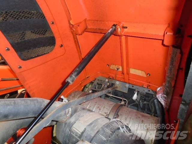 Kubota L 6060 HST Tractors