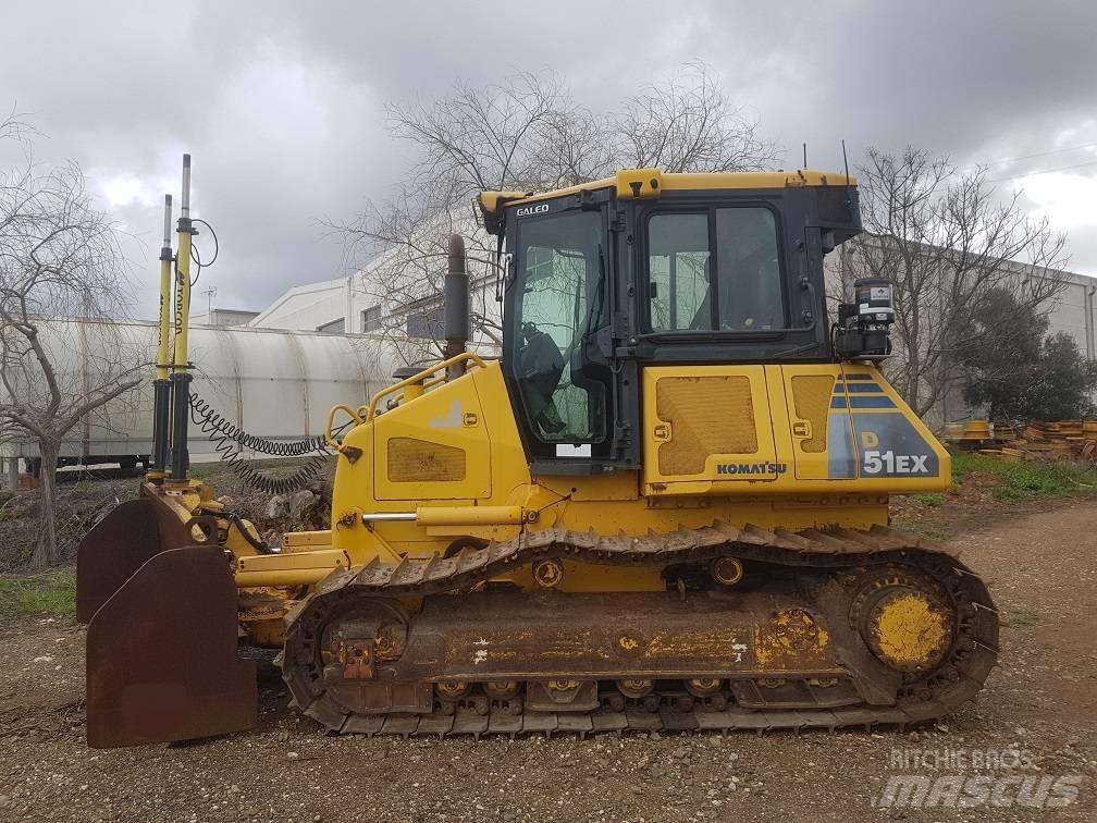 Komatsu D 51 EX-22 Crawler dozers
