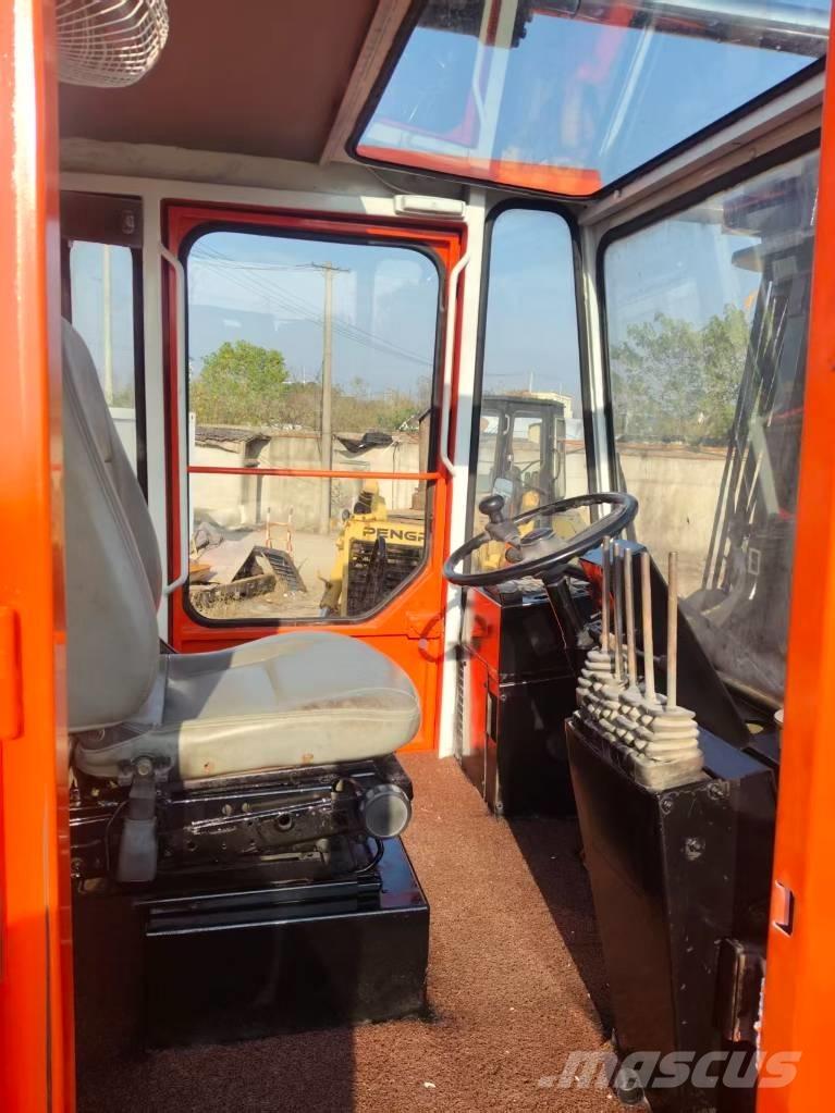 Kalmar DCF 420-12 Diesel trucks