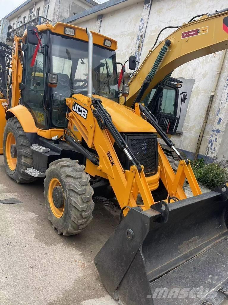 JCB 3CX Backhoe