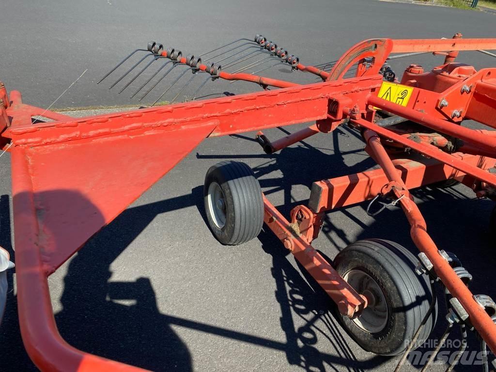 Kuhn GA 4121 GM Windrowers