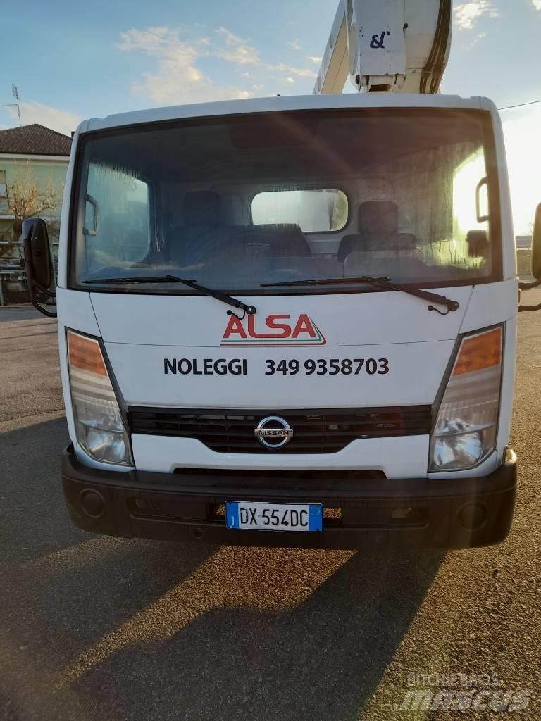 Oil & Steel 189 Truck mounted platforms