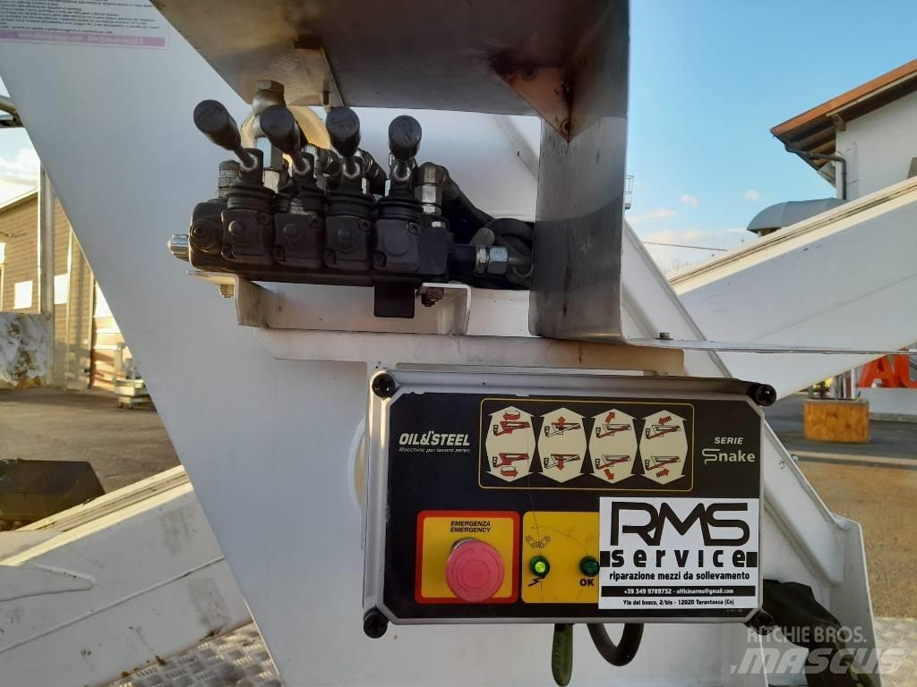 Oil & Steel 189 Truck mounted platforms