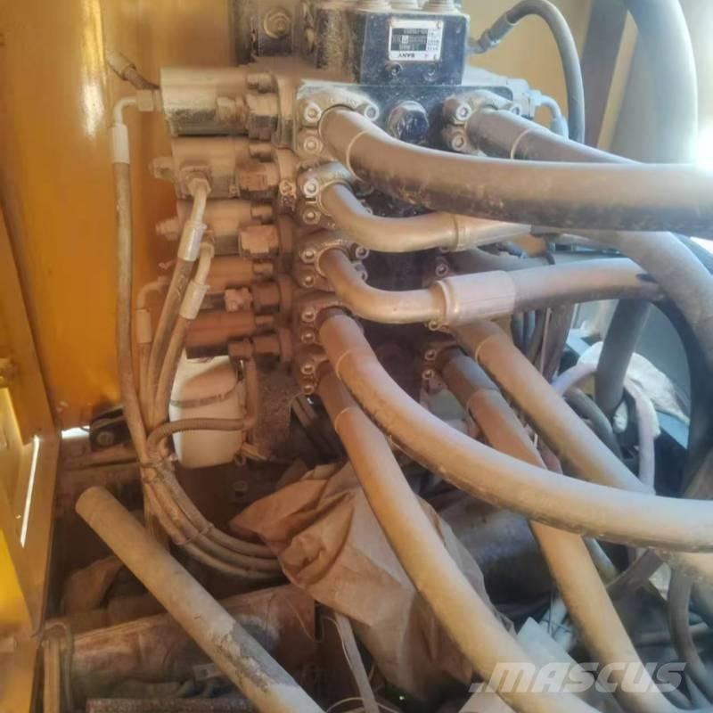 Sany SCC 550 E Track mounted cranes