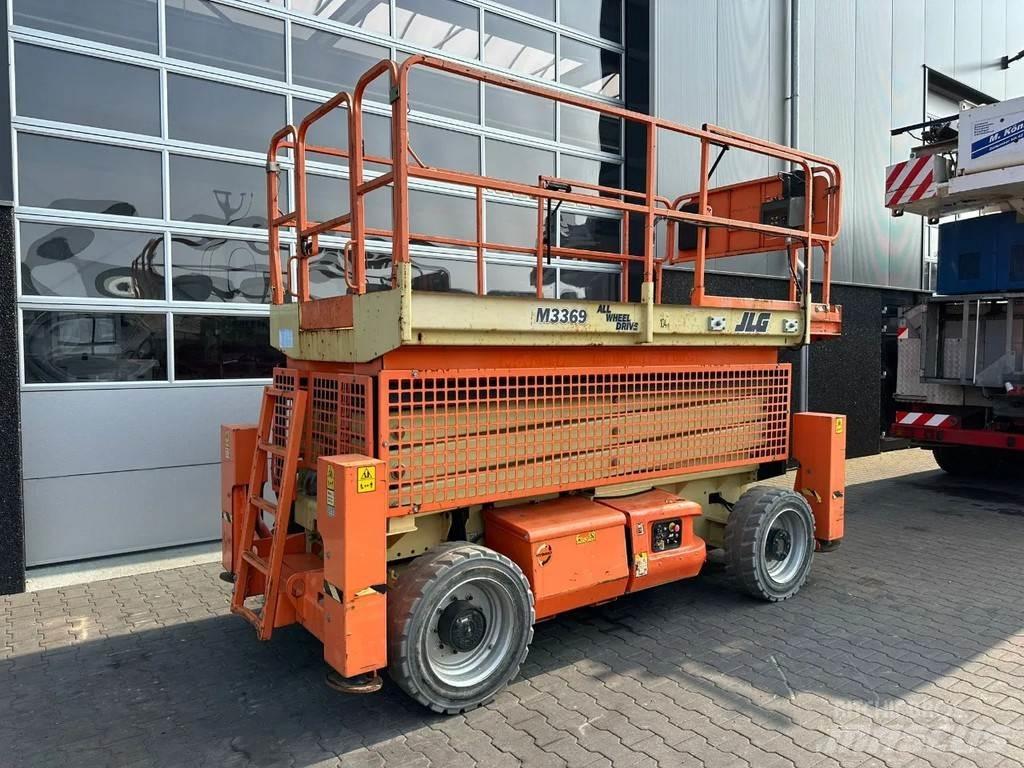 JLG M3369 Scissor lifts