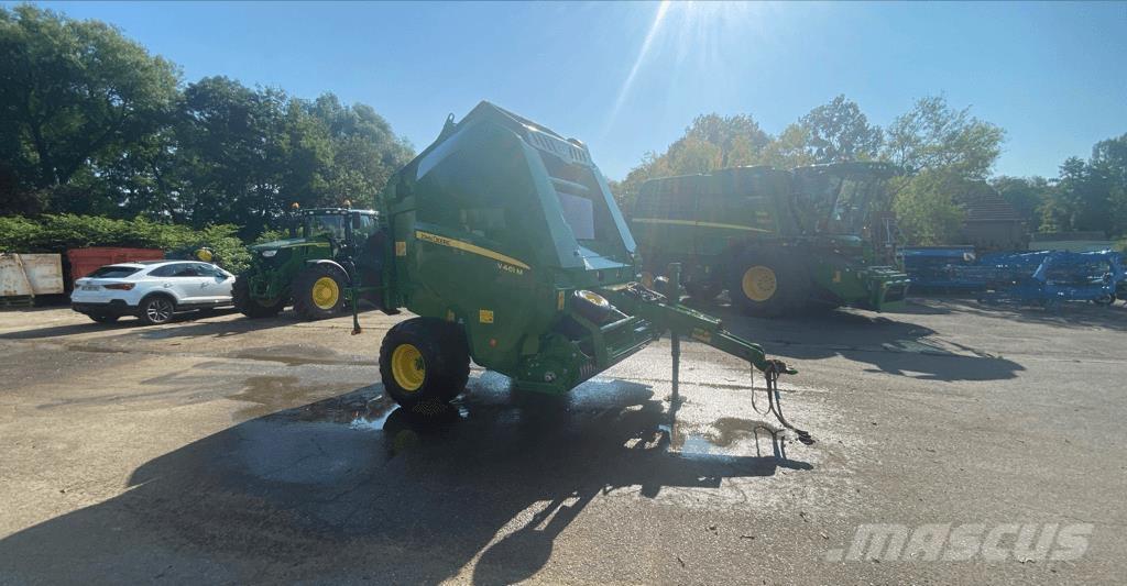 John Deere V461M Round balers