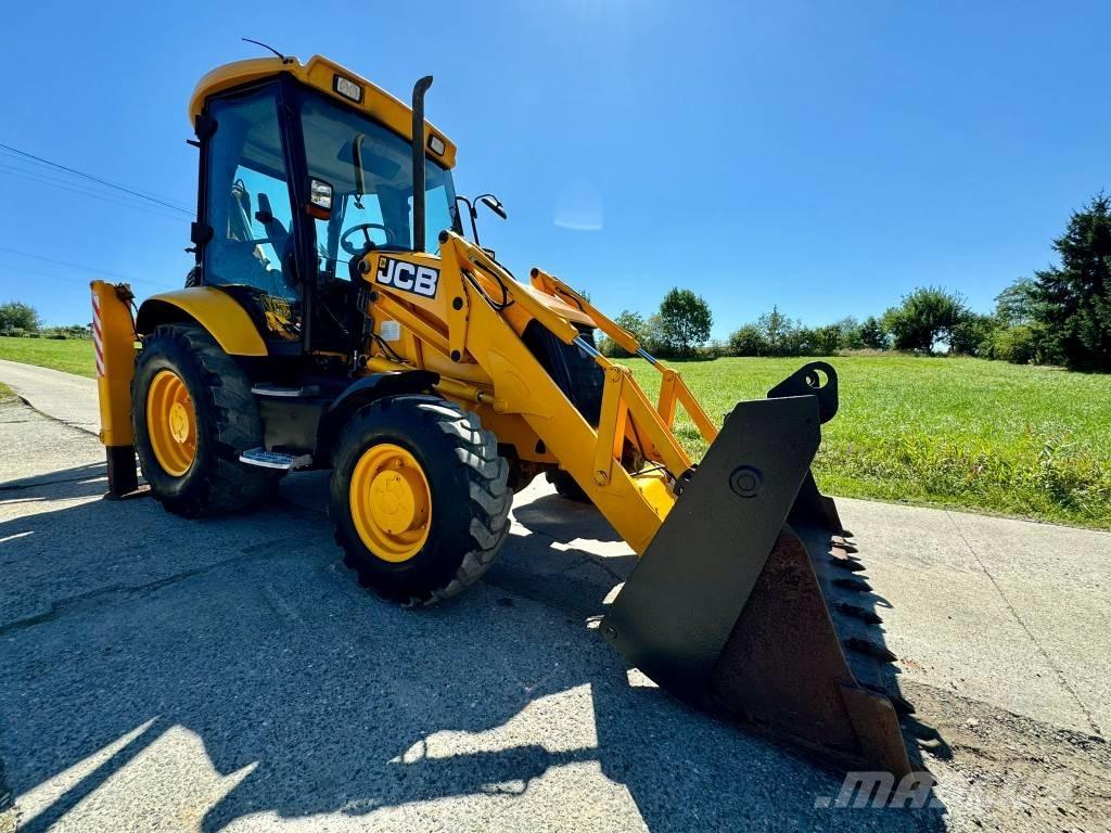 JCB 3CX Backhoe