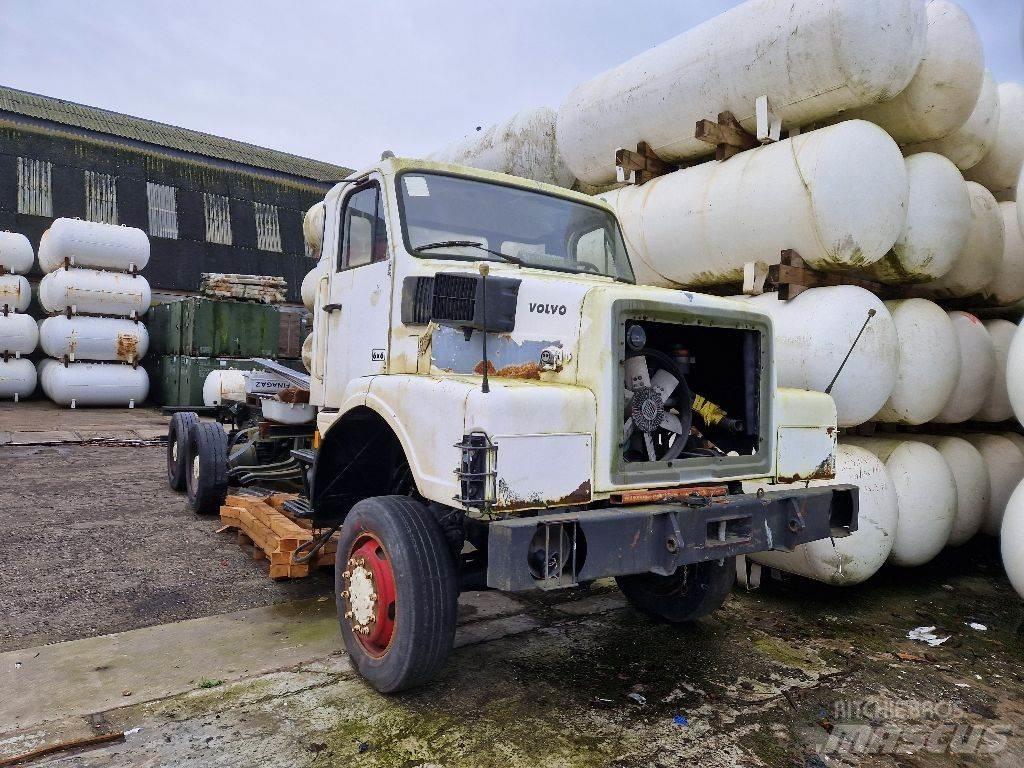 Volvo N10 6x6 Chassis Cab trucks