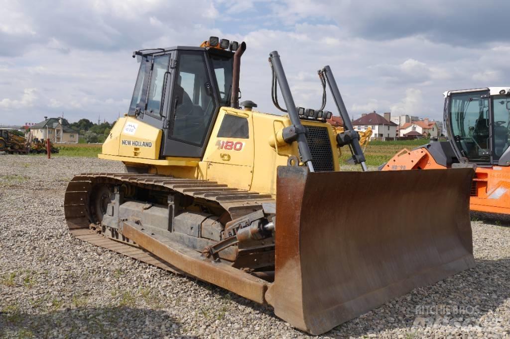 New Holland D 180 Crawler dozers