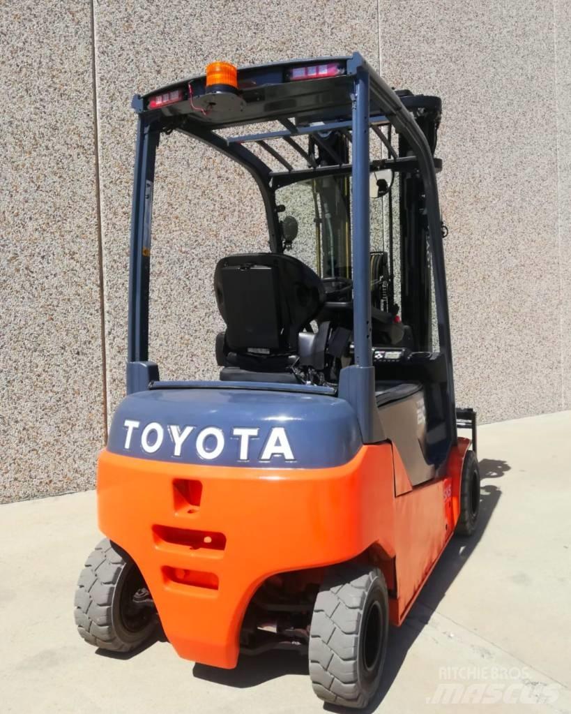 Toyota 8FBM20T Electric forklift trucks