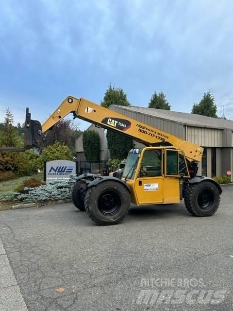 CAT TL 943 Telescopic handlers