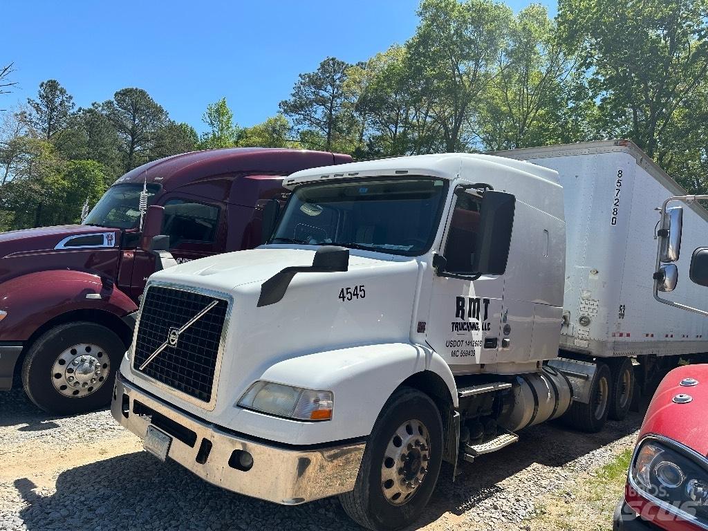 Volvo D11 Box trucks