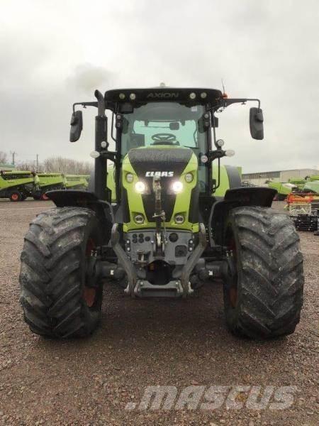 CLAAS AXION 810 Tractors