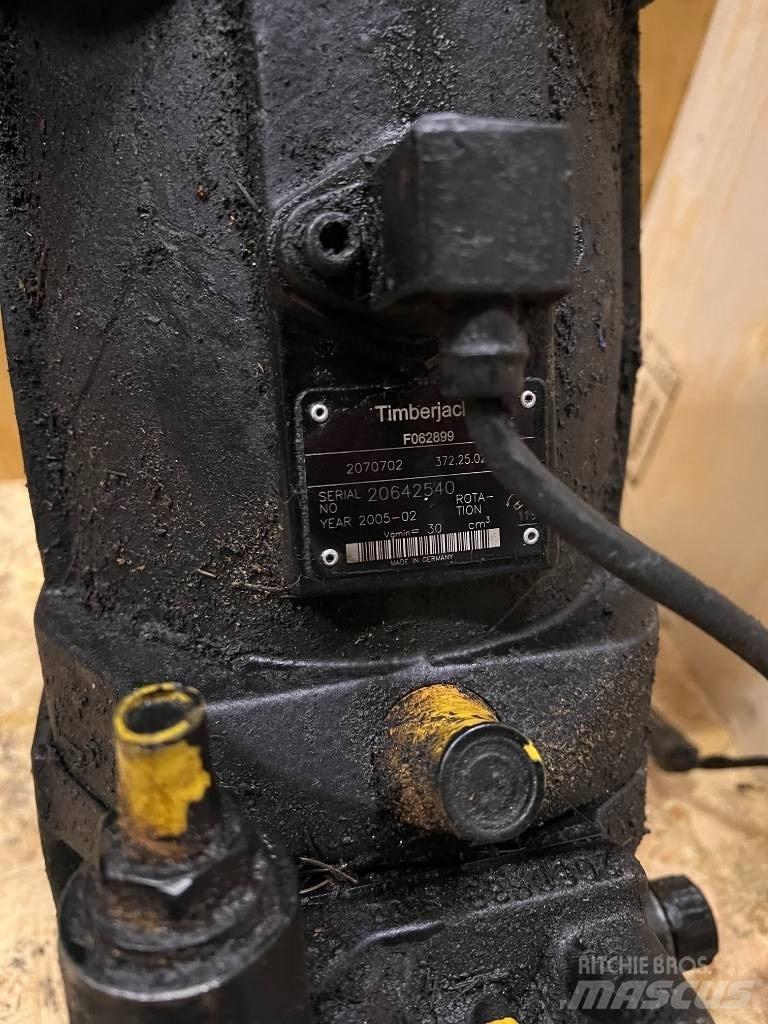 John Deere F062899 Hydraulics