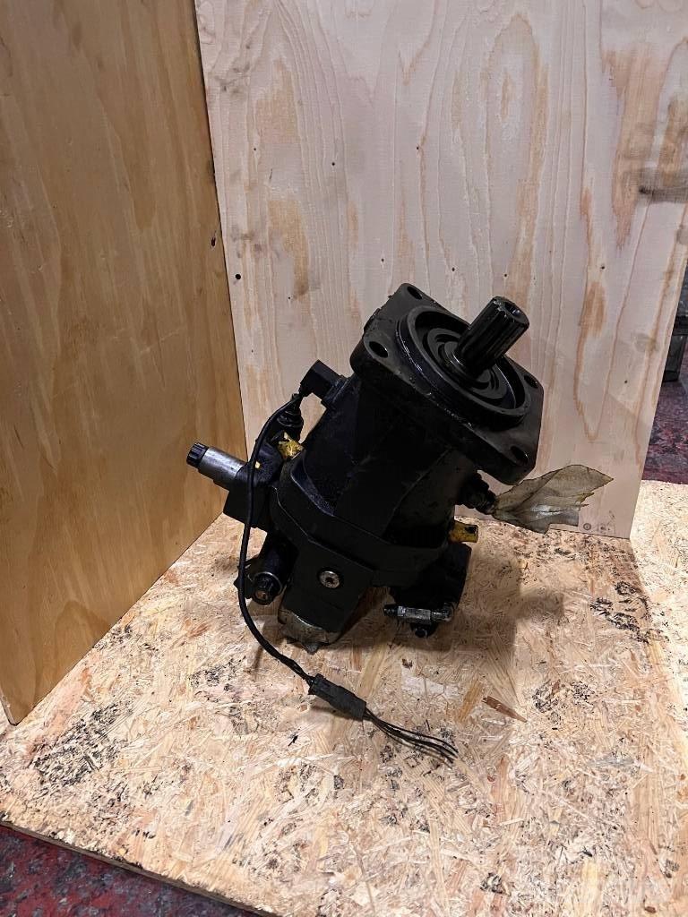 John Deere F062899 Hydraulics