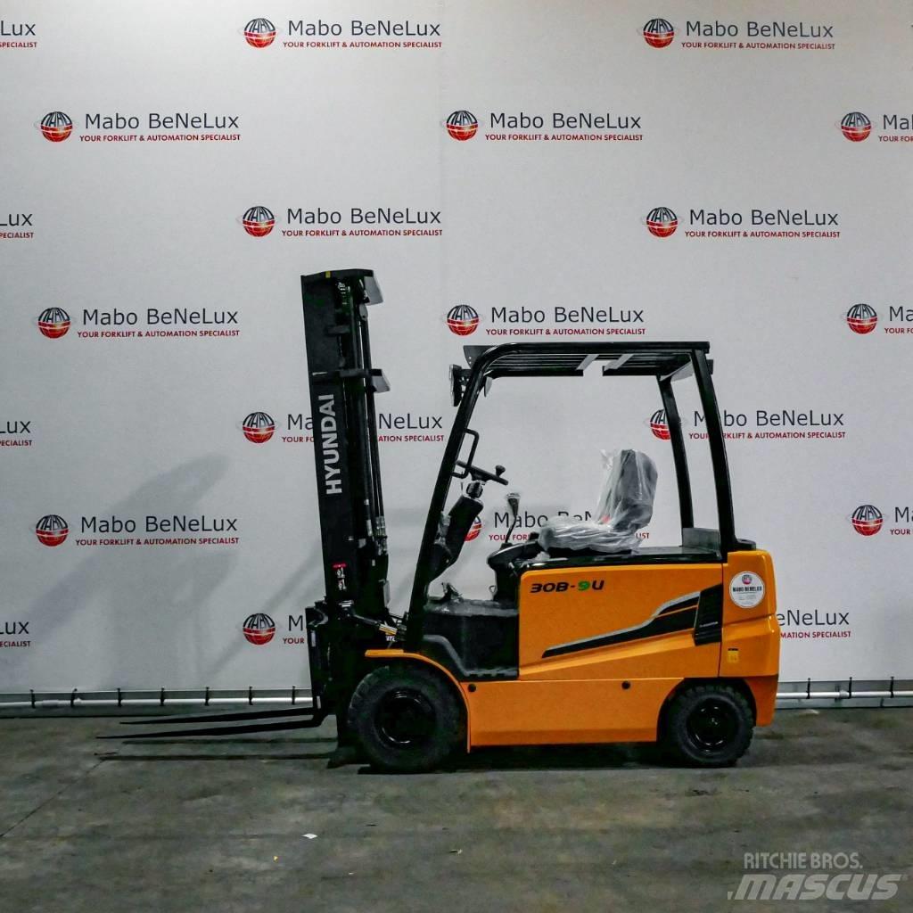 Hyundai 30B-9U Electric forklift trucks