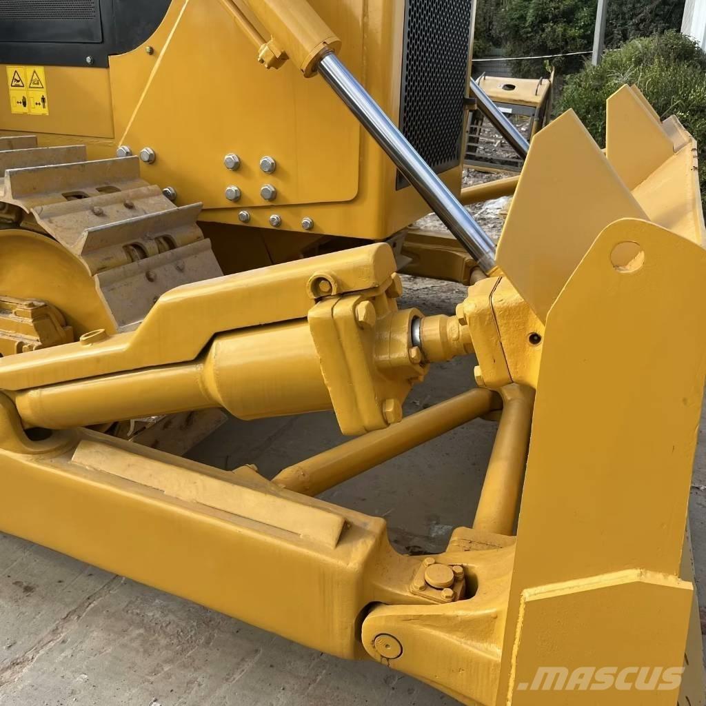 Shantui SD 22 Crawler dozers