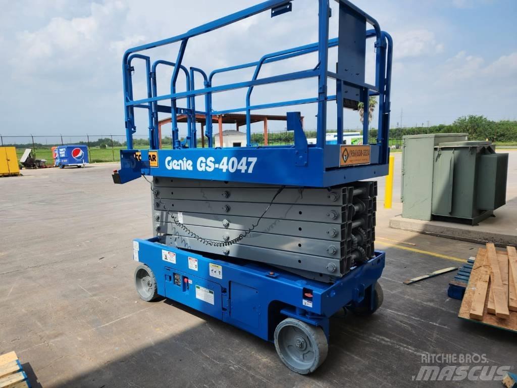 Genie GS 4047 Scissor lifts