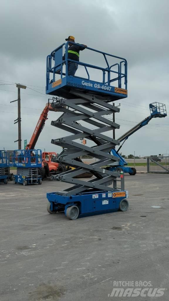 Genie GS 4047 Scissor lifts