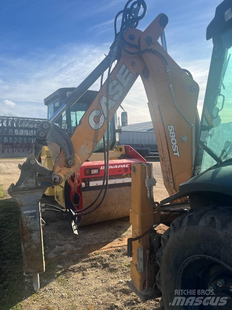 CASE 580 ST Backhoe