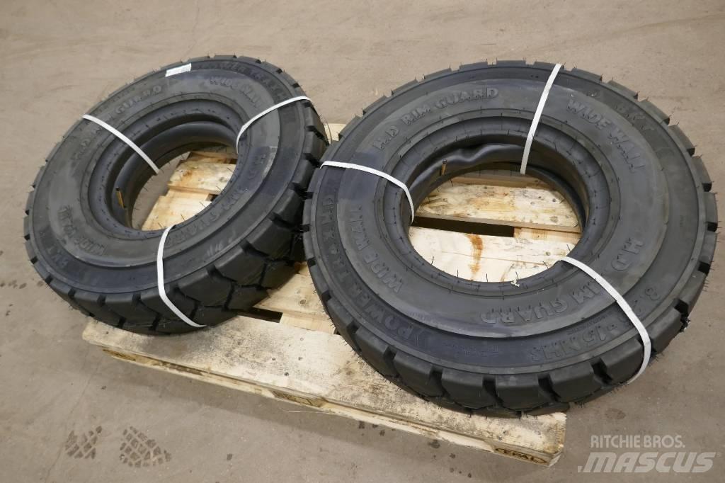 BKT 8.25-15 14 Tyres, wheels and rims