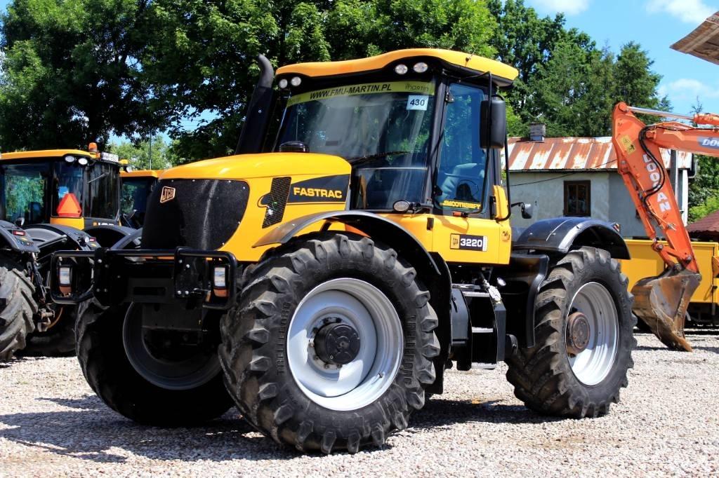 JCB Fastrac 3220-65 Tractors