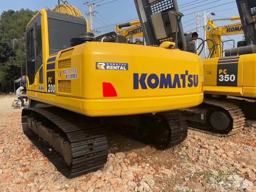 Komatsu PC 200-8 Crawler excavators