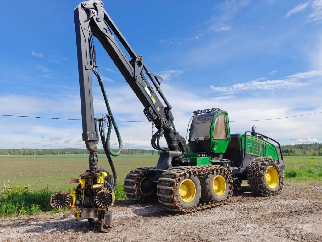 John Deere 1270 G Harvesters