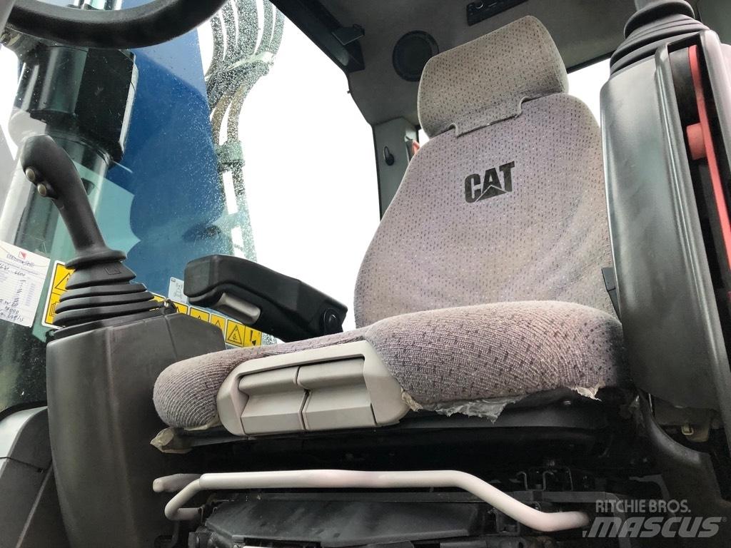 CAT M318F Wheeled excavators