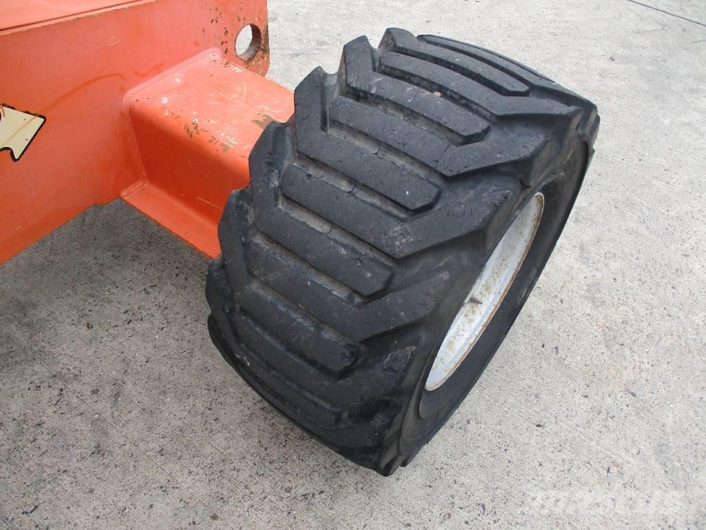 JLG 510 AJ (271) Compact self-propelled boom lifts