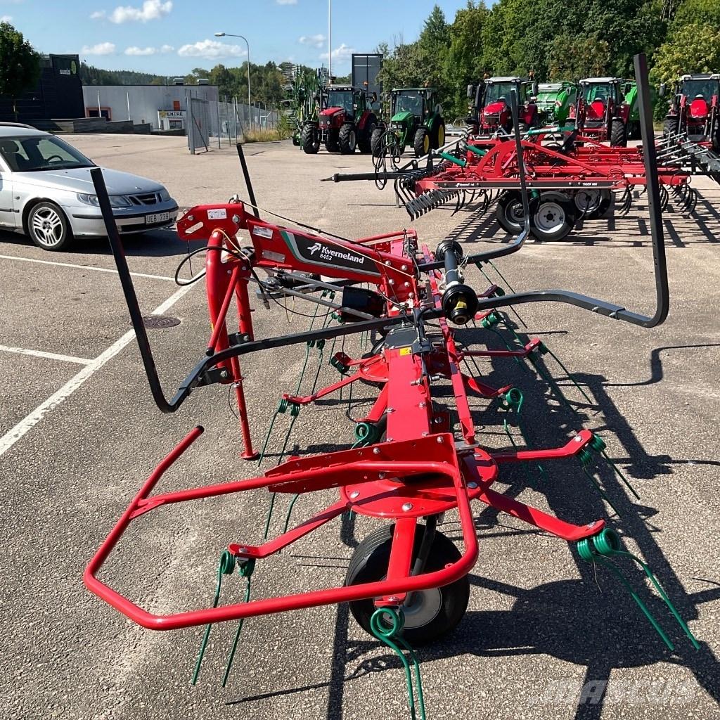 Kverneland 8452 Rakes and tedders