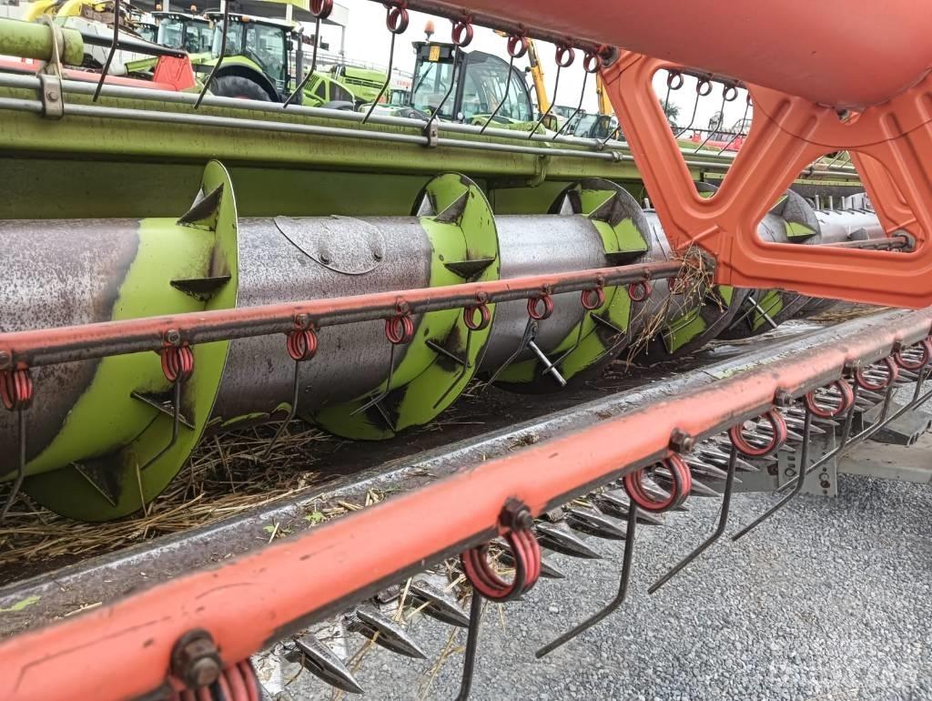 CLAAS C 750 Combine harvester heads
