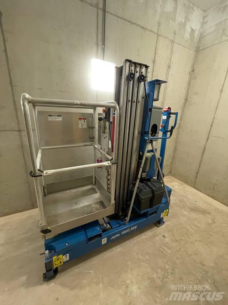 Genie IWP 20 S Used Personnel lifts and access elevators