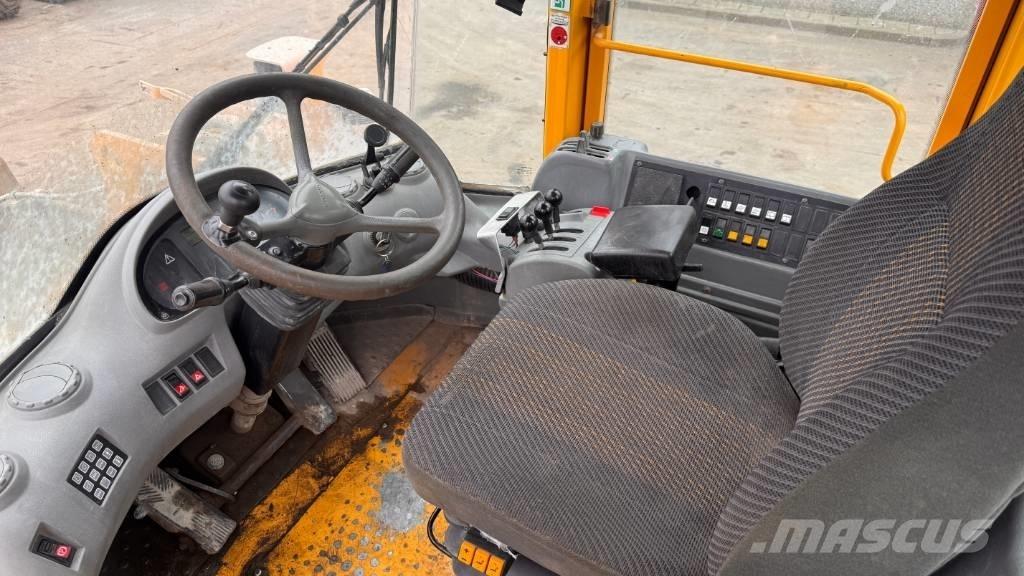 Volvo L 120 E Wheel loaders