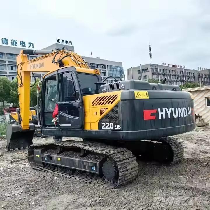 Hyundai 220-9S Crawler excavators