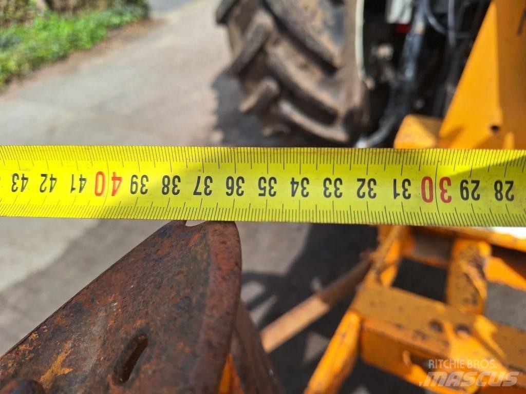 Huard QR 65 T70 Ploughs