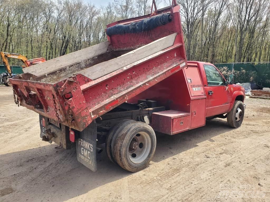 GMC 3500 Tipper trucks