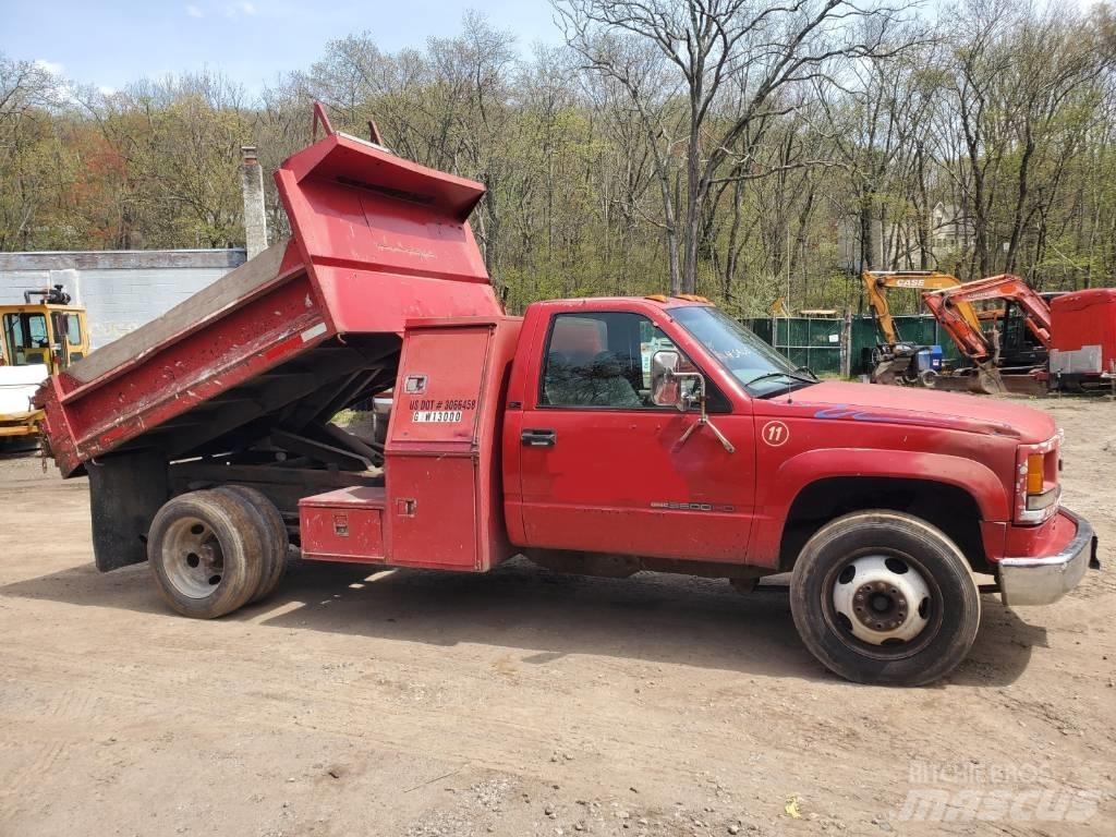 GMC 3500 Tipper trucks