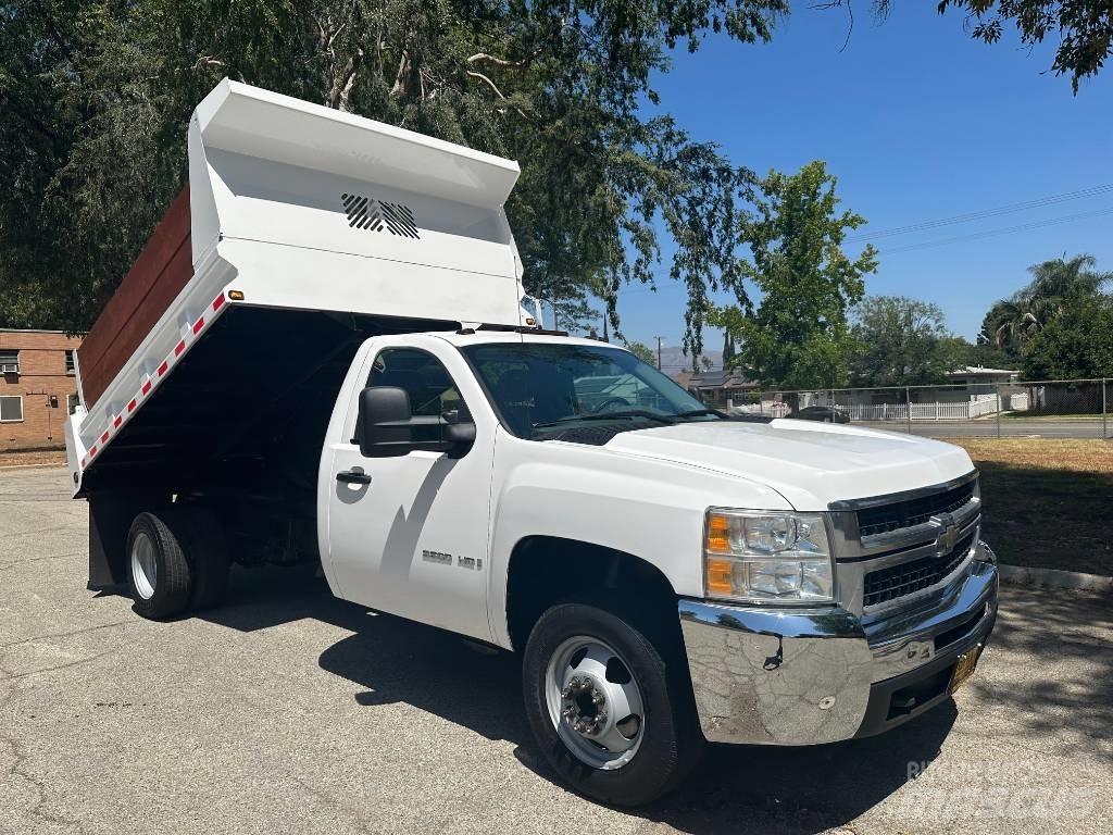 Chevrolet 3500 HD Tipper trucks