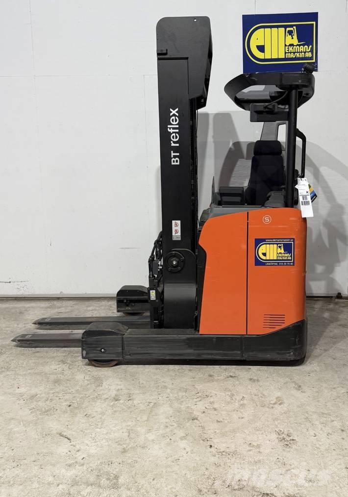 BT truck RRE 160HE Reach truck