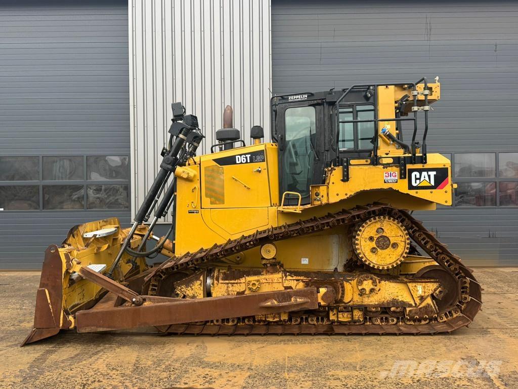 CAT D6T LGP Crawler dozers