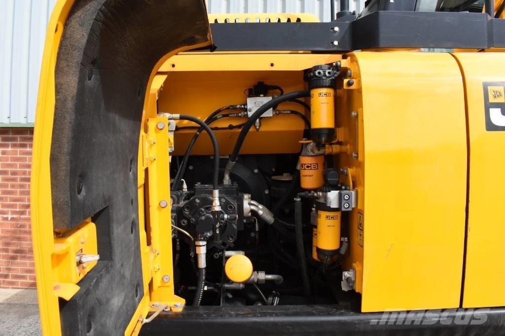 JCB JS 131 LC Crawler excavators