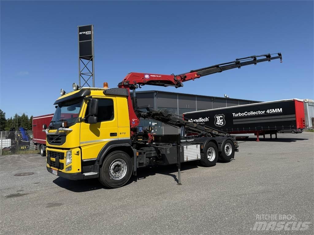 Volvo FM370 6X2 Truck mounted cranes