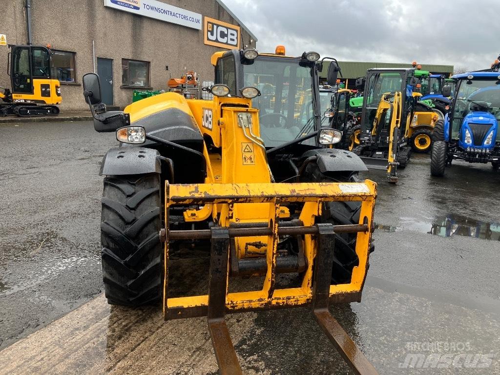 JCB 527-58 Agri Telehandlers